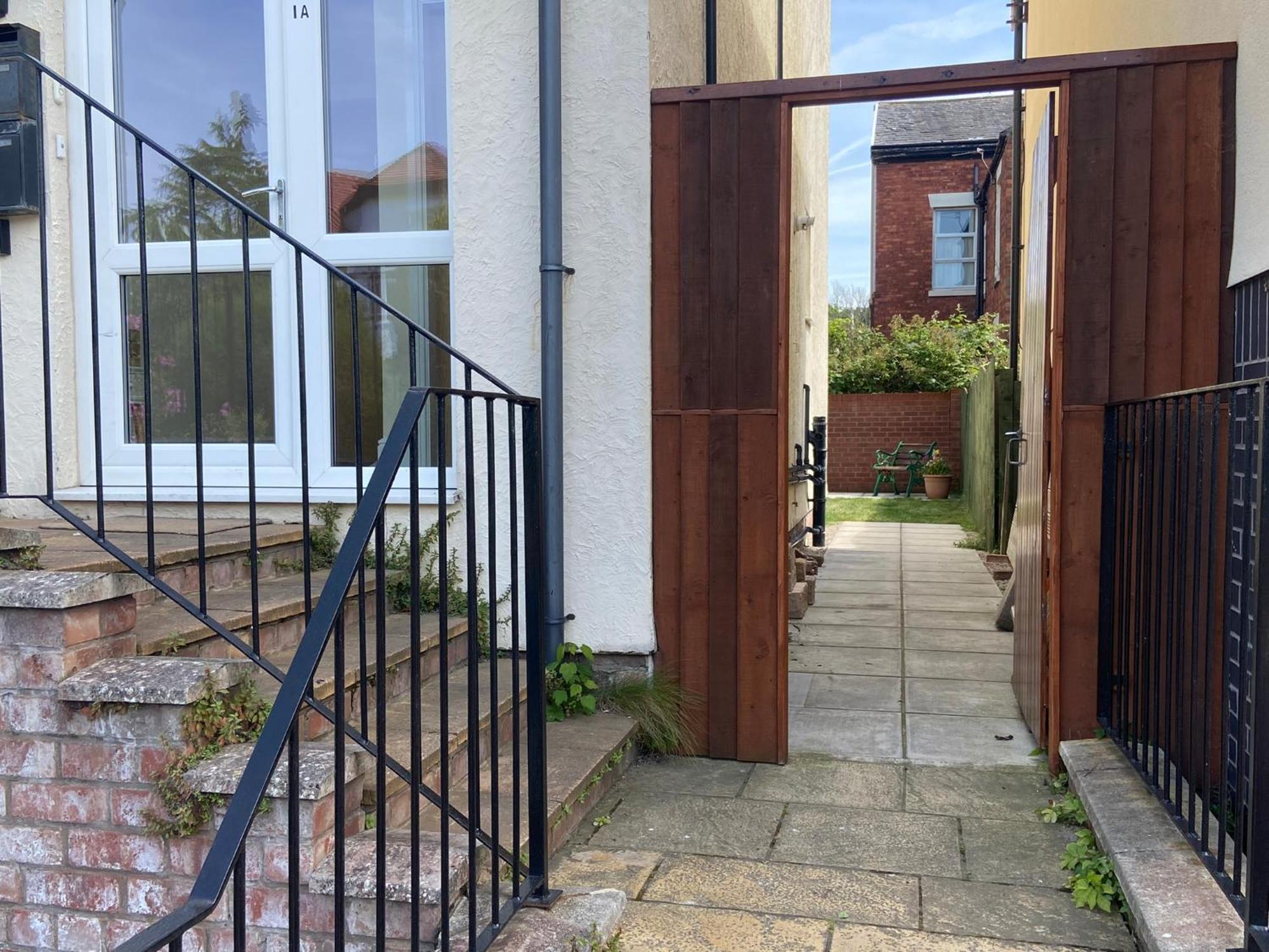 The Shelbourne Apartment Southport Exterior photo