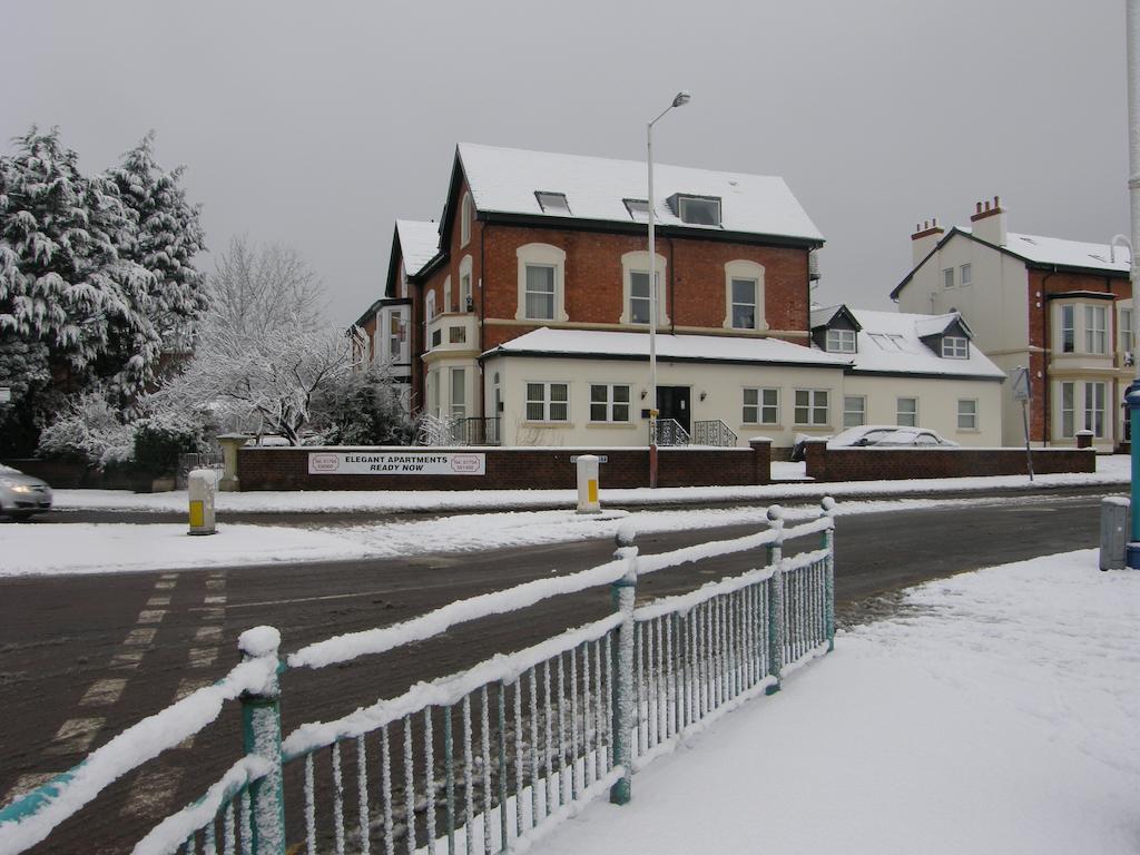 The Shelbourne Apartment Southport Exterior photo