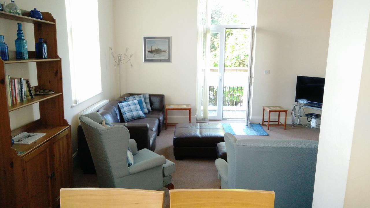 The Shelbourne Apartment Southport Exterior photo