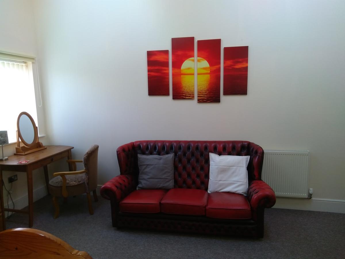 The Shelbourne Apartment Southport Exterior photo